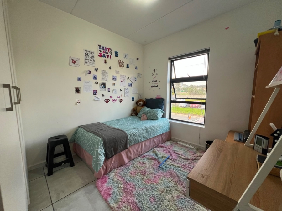 2 Bedroom Property for Sale in Aan de Wijnlanden Western Cape